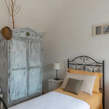 Traditional Trullo With Pool Ostuni