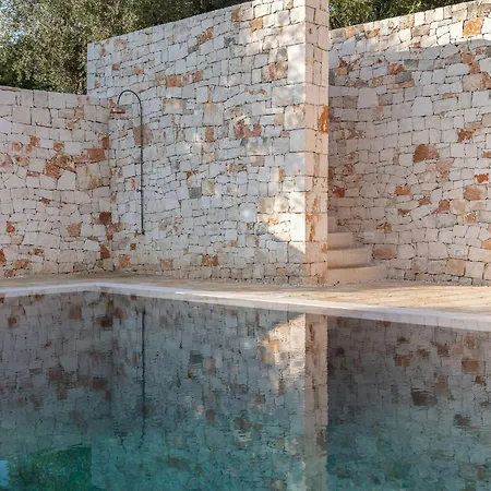Traditional Trullo With Pool