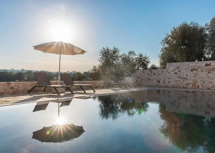 Сasa de vacaciones Traditional Trullo With Pool