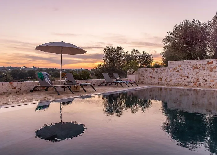 Traditional Trullo With Pool Сasa de vacaciones *