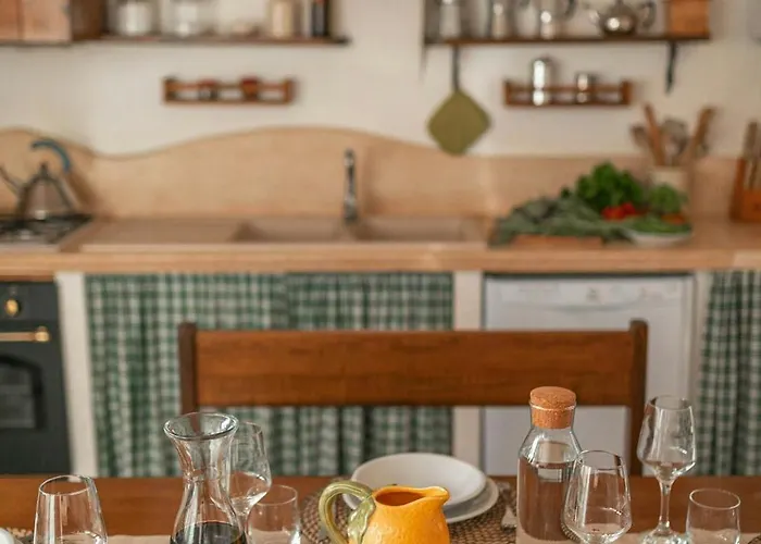 Сasa de vacaciones Traditional Trullo With Pool *